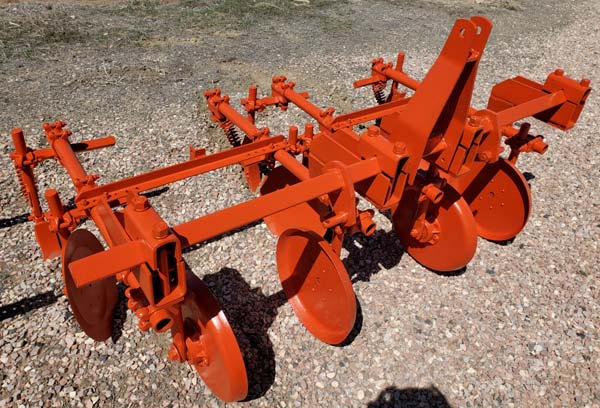 Used - 6 1/2 foot 2 Row cultivator