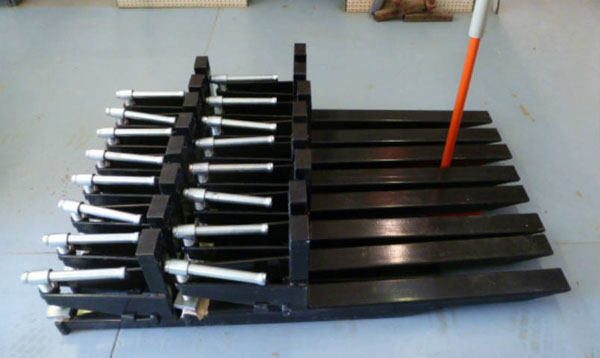 new -- clamp-on bucket forks -- 1,000 lbs. capacity