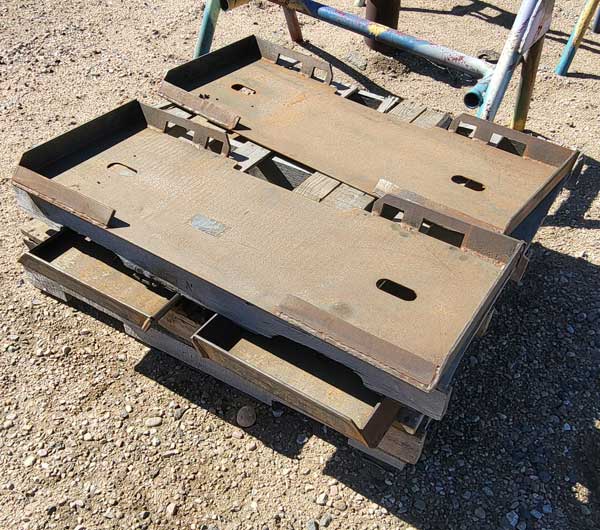 new -- quick attach --Bobcat-style plates